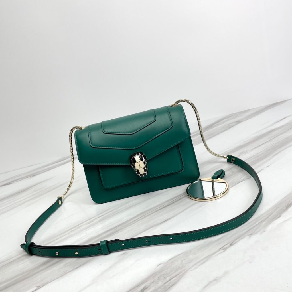 BVLGARI Serpenti Forever Crossbody Bag 19cm Daisy Topaz Calfskin Leather Shoulder Bag Classic Snakehead Buckle – Image 11 BVLGARI Serpenti Forever Crossbody Bag 19cm Daisy Topaz Calfskin Leather Shoulder Bag Classic Snakehead Buckle – Image 11