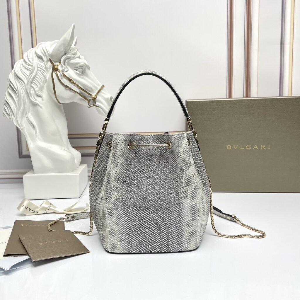 BVLGARI Serpenti Forever Luxury Bucket Bag Genuine Leather Python Skin Drawstring Shoulder Bag – Image 14 BVLGARI Serpenti Forever Luxury Bucket Bag Genuine Leather Python Skin Drawstring Shoulder Bag – Image 14