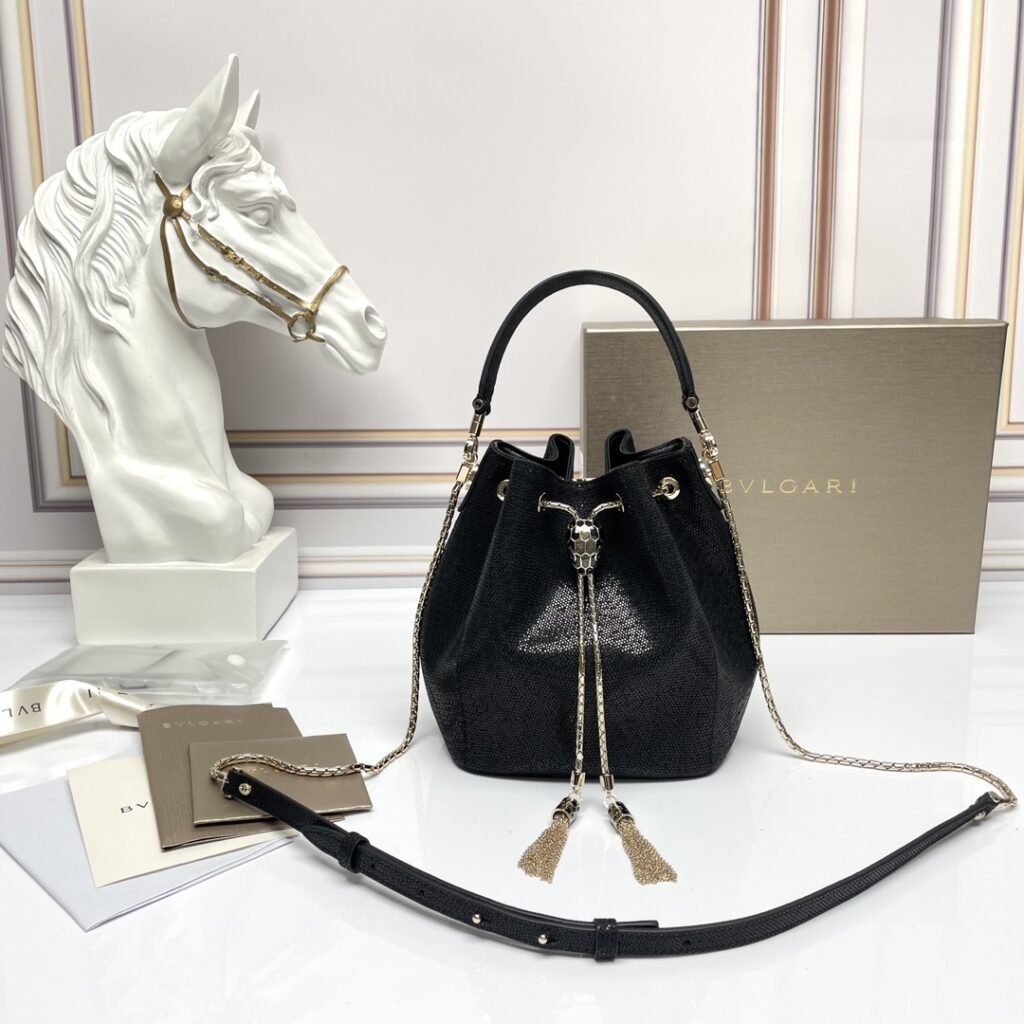 BVLGARI Serpenti Forever Luxury Bucket Bag Genuine Leather Python Skin Drawstring Shoulder Bag – Image 16 BVLGARI Serpenti Forever Luxury Bucket Bag Genuine Leather Python Skin Drawstring Shoulder Bag – Image 16
