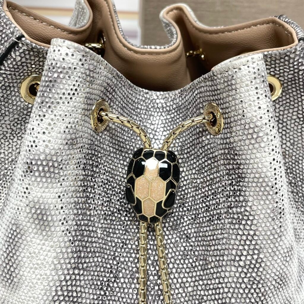 BVLGARI Serpenti Forever Luxury Bucket Bag Genuine Leather Python Skin Drawstring Shoulder Bag – Image 20 BVLGARI Serpenti Forever Luxury Bucket Bag Genuine Leather Python Skin Drawstring Shoulder Bag – Image 20