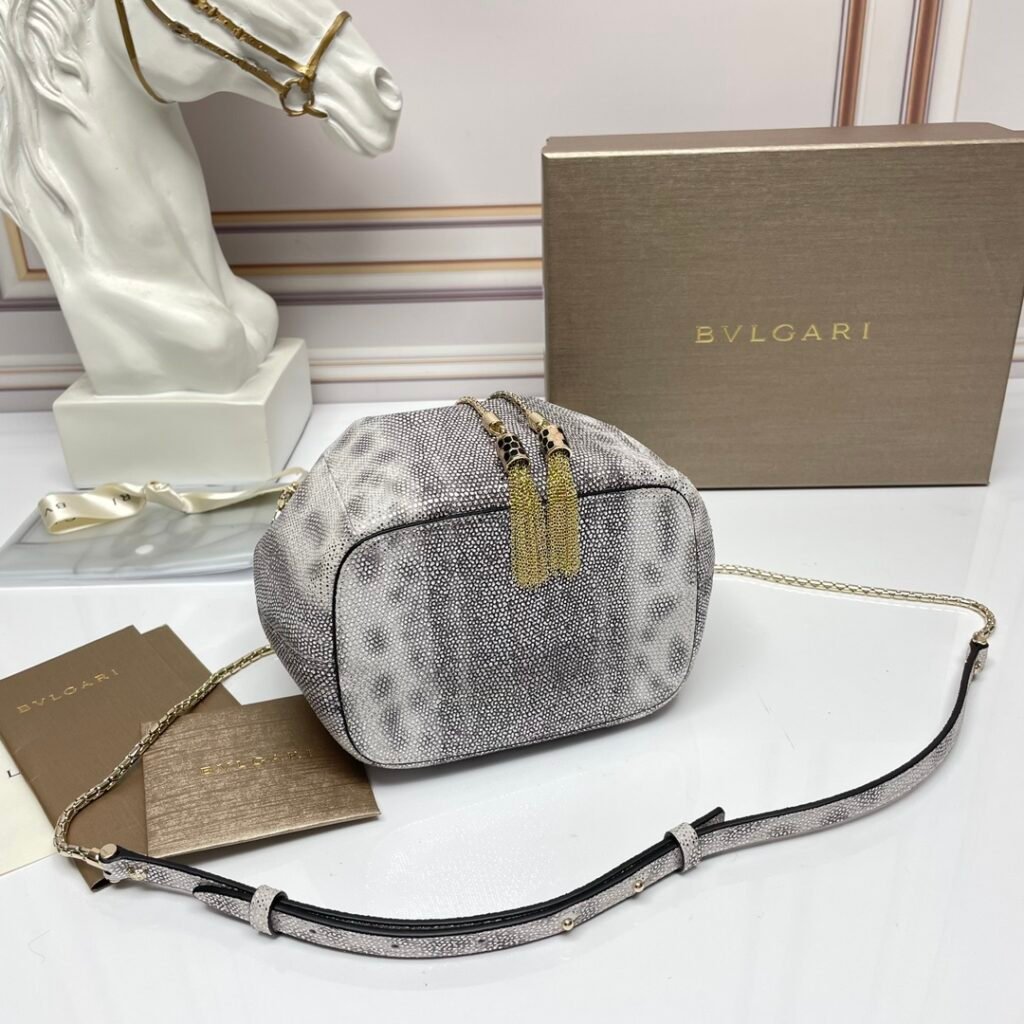 BVLGARI Serpenti Forever Luxury Bucket Bag Genuine Leather Python Skin Drawstring Shoulder Bag – Image 22 BVLGARI Serpenti Forever Luxury Bucket Bag Genuine Leather Python Skin Drawstring Shoulder Bag – Image 22