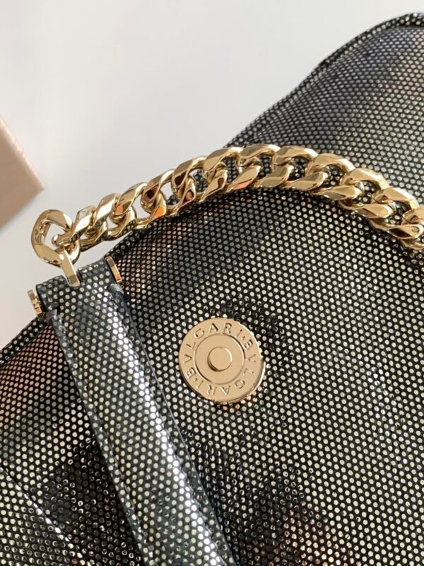 8 BVLGARI Serpenti Cabochon Shoulder Bag 22.5cm Metallic Karung Watersnake Leather Crossbody Bag with Matelassé Quilted Pattern and Iconic Enamel Snakehead Clasp