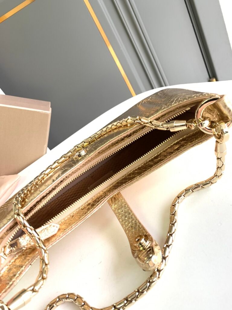 BVLGARI Serpenti Baia Shoulder Bag & Serpenti Forever Small Crossbody Metallic Gold Snakeskin – Image 7 BVLGARI Serpenti Baia Shoulder Bag & Serpenti Forever Small Crossbody Metallic Gold Snakeskin – Image 7